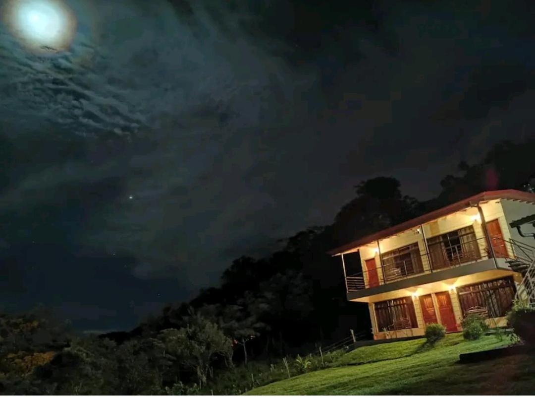 Monteluna Studios Monteverde Ngoại thất bức ảnh